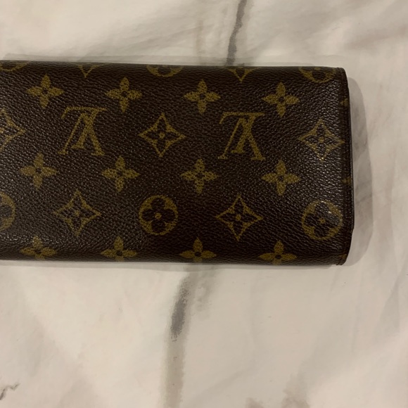 louis vuitton wallet - Picture 5 of 6